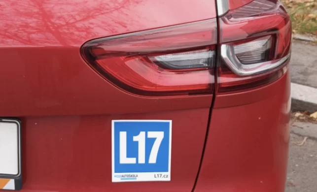 Co musíte udělat, když chcete být mentorem mladistvého 17 letého řidiče?